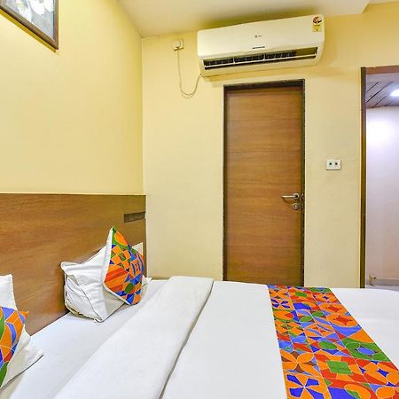 Fabhotel Rb Residency Surate Exterior foto