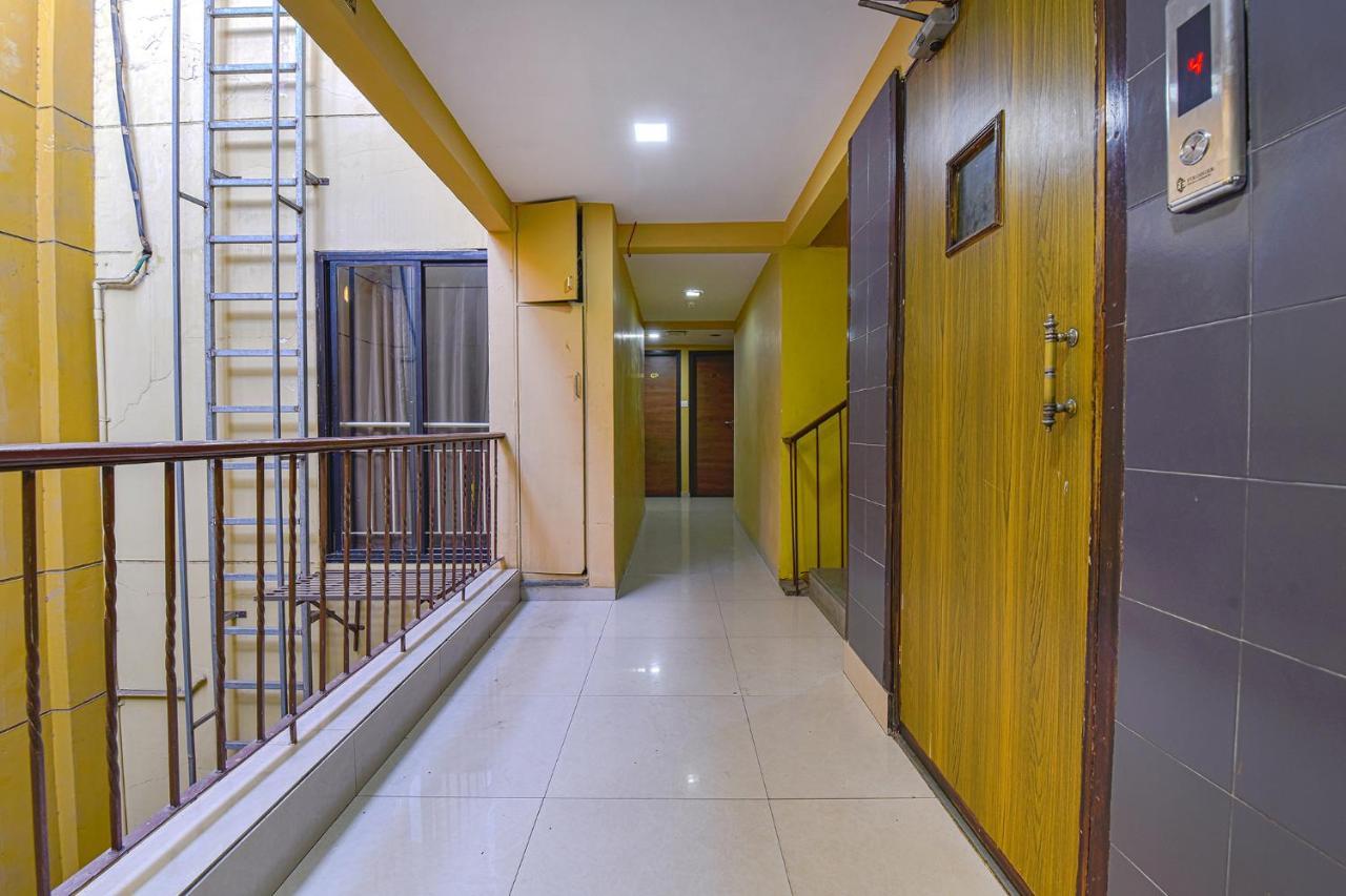 Fabhotel Rb Residency Surate Exterior foto