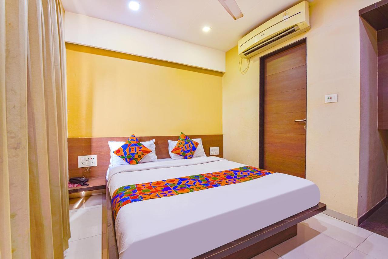 Fabhotel Rb Residency Surate Exterior foto