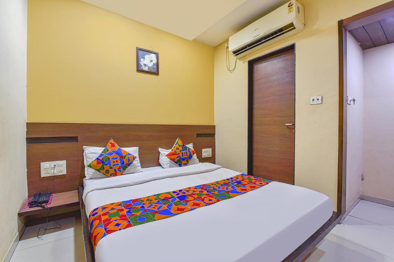 Fabhotel Rb Residency Surate Exterior foto