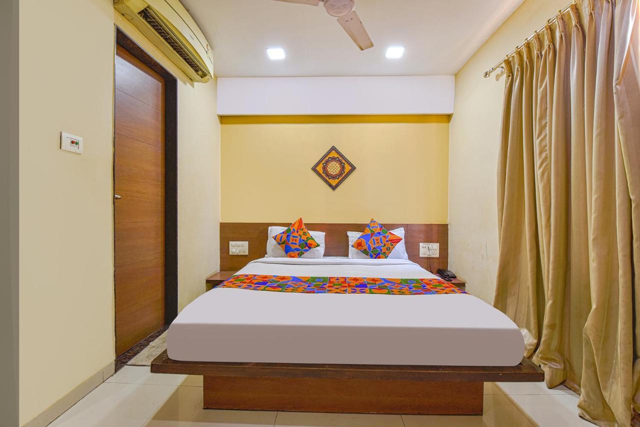 Fabhotel Rb Residency Surate Exterior foto